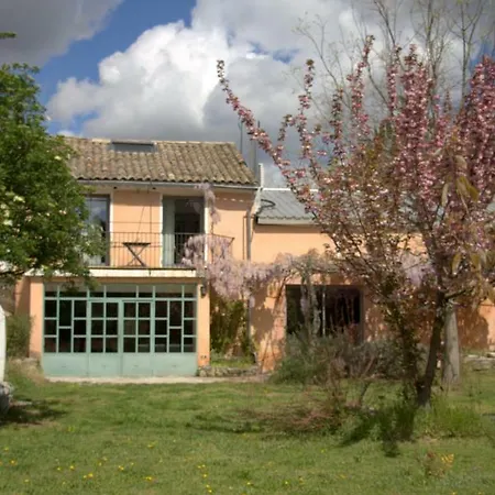 Mas Du Petit Claux 3*