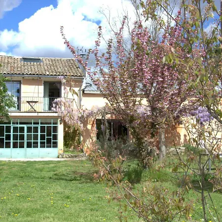 Casa de hóspedes Mas Du Petit Claux 3*